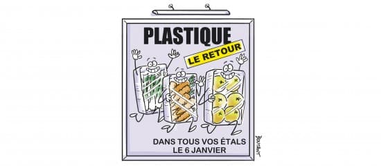 Vente de fruits et légumes sous emballage plastique